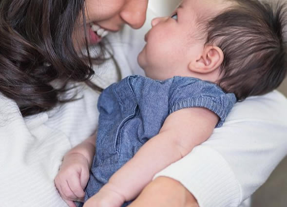 哺乳期离婚女方可以要求哪些赔偿